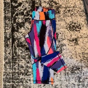 Zella Capri Active Leggings. Size M